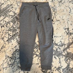Nike Sportswear Tech Fleece